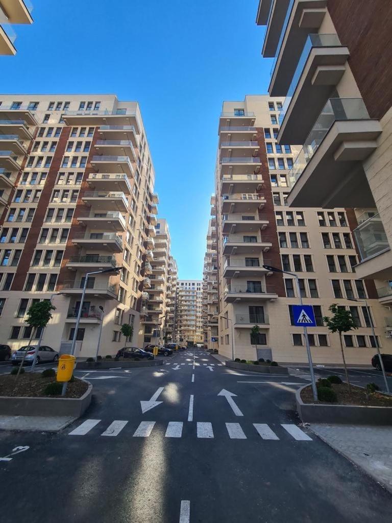 Moghioros Residence C3 Bukares Bagian luar foto